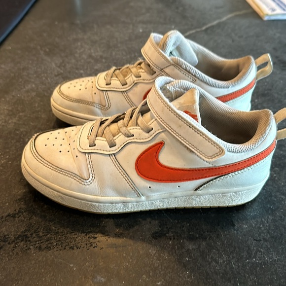 3Y Court Borough Recraft Low Top Sneaker Nike sneakers with orange Swoosh - Picture 2 of 11